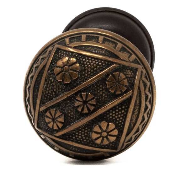 F. C. Linde Cir 1885 - 1892 Eastlake style Bronze floral motifs door Knobs - Picture 1 of 8